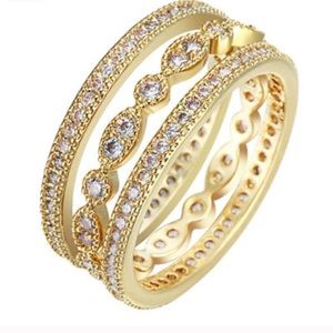 New 18 k yellow gold wedding ring set